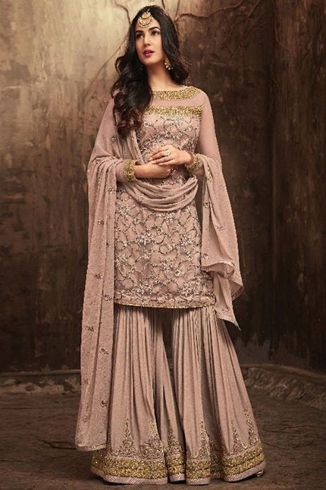 Peach Colored Wedding Wear Salwar Kameez Design