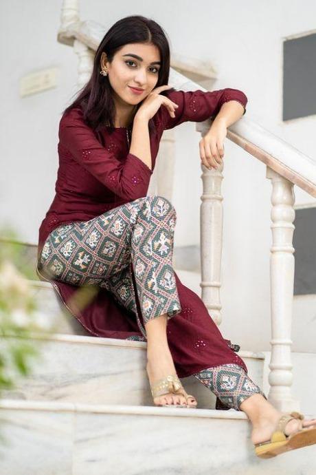 maroon Color Kurti and Chex Printed Paint Desgins