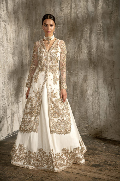 Gorgeous White Color Salwar Suit With Bottom Dupatta