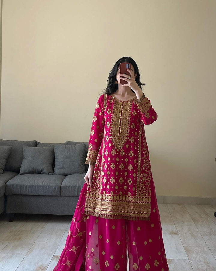 Pure Georgette pink color Silk Salwar Kameez Designs