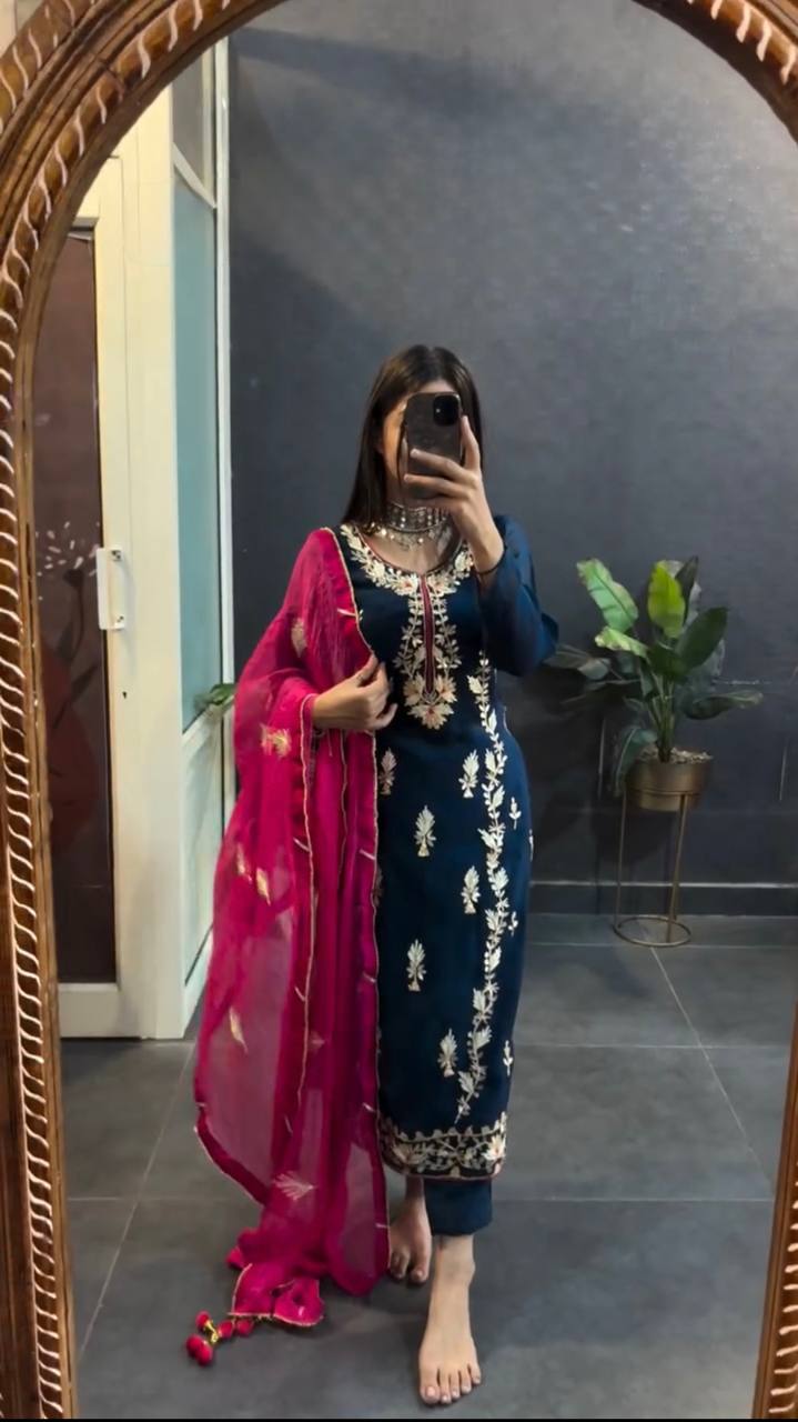 Designer Soft Rayon Anarkali Salwar kameez In Lowest Price