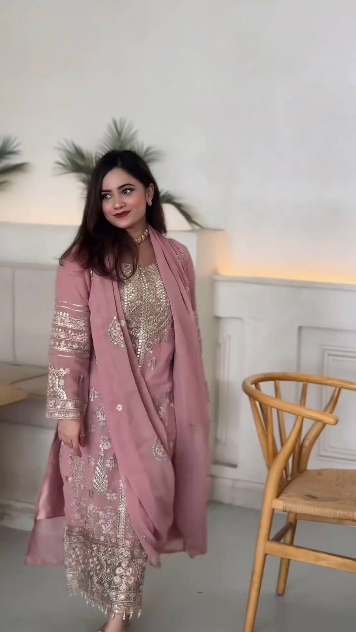 Fashionable pink Color Fancy Printed Salwar kameez for girls