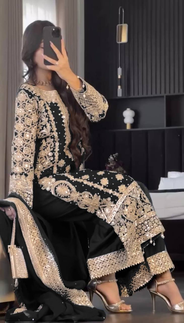 Desirable black Color Fancy Bollywood Salwar kameez for girls
