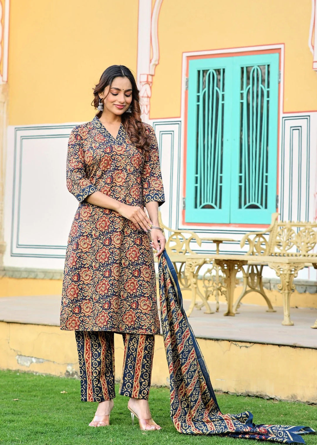 Urban Grace Straight Cotton Suit Set