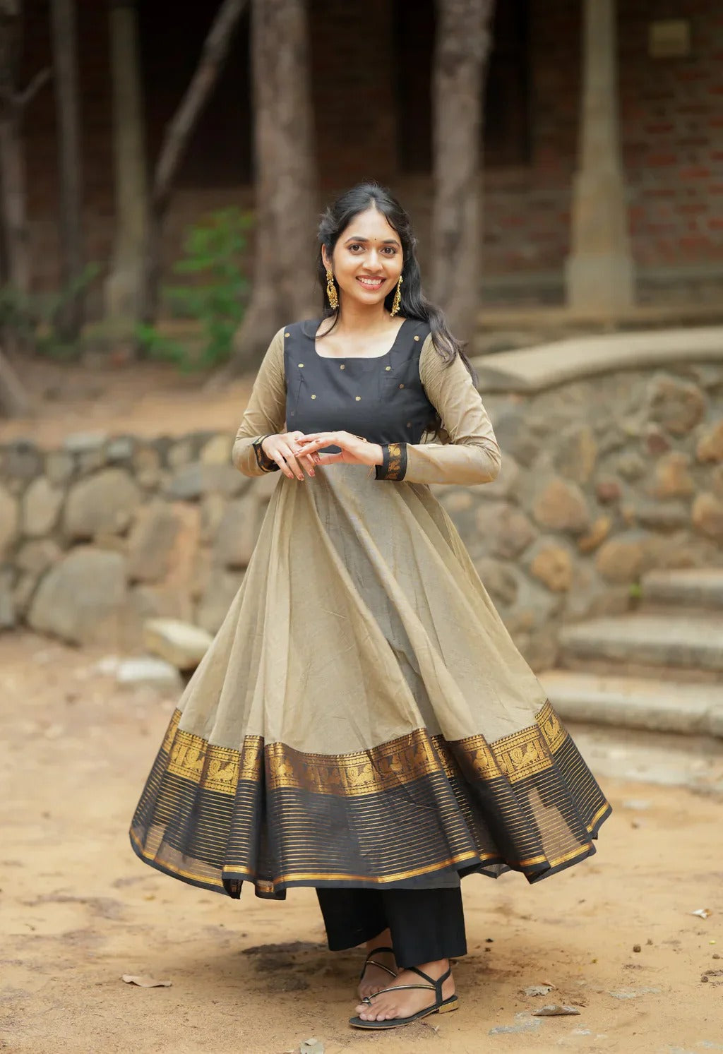 Kurti House -Black
