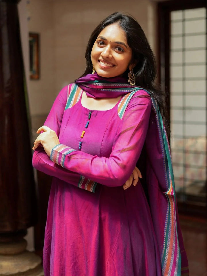 Myna-Plum