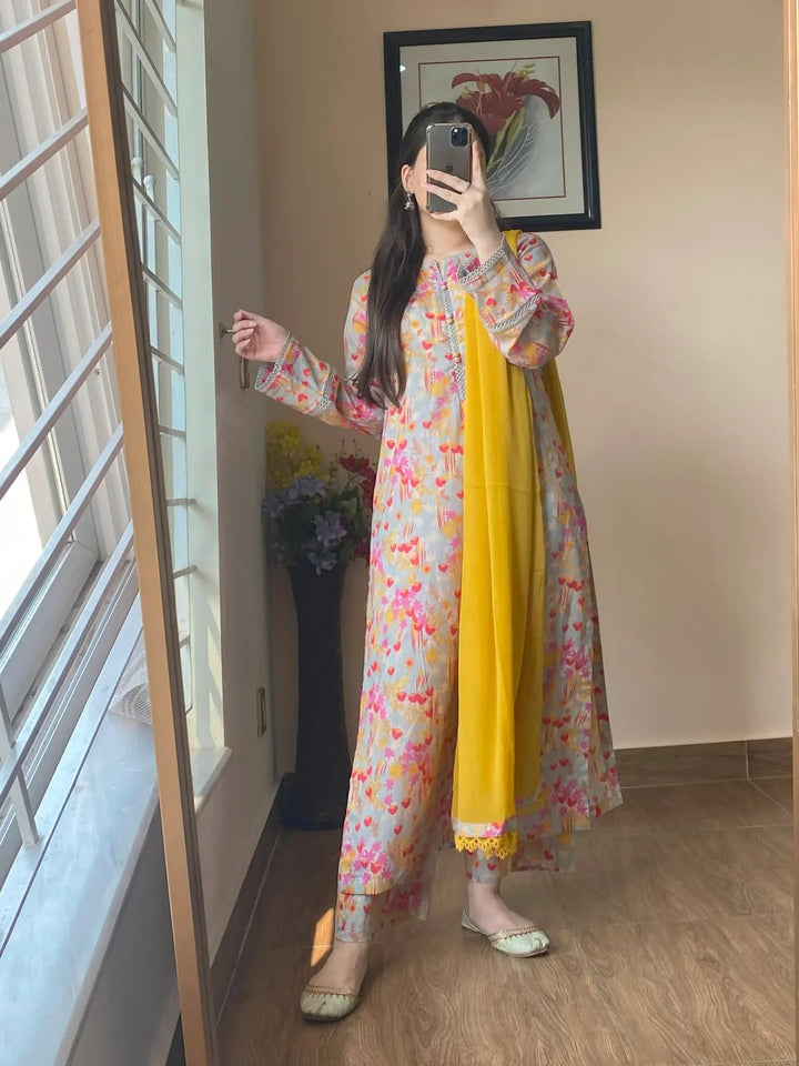 3 Piece - Lawn Printed Grey Mustard Dress