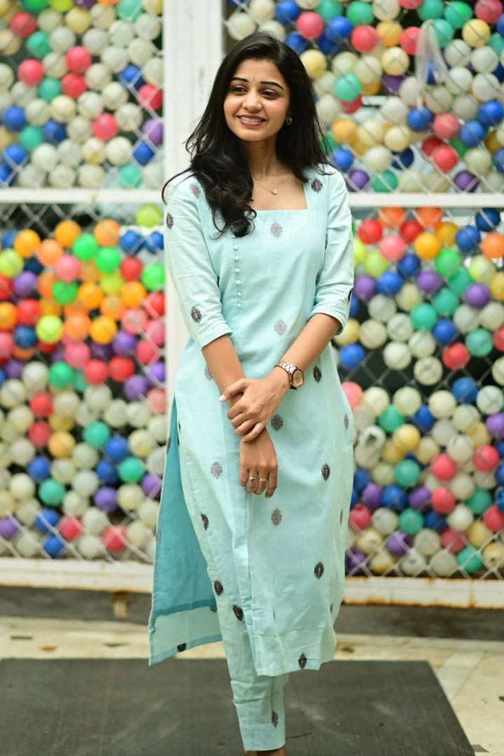 Aqua Threads