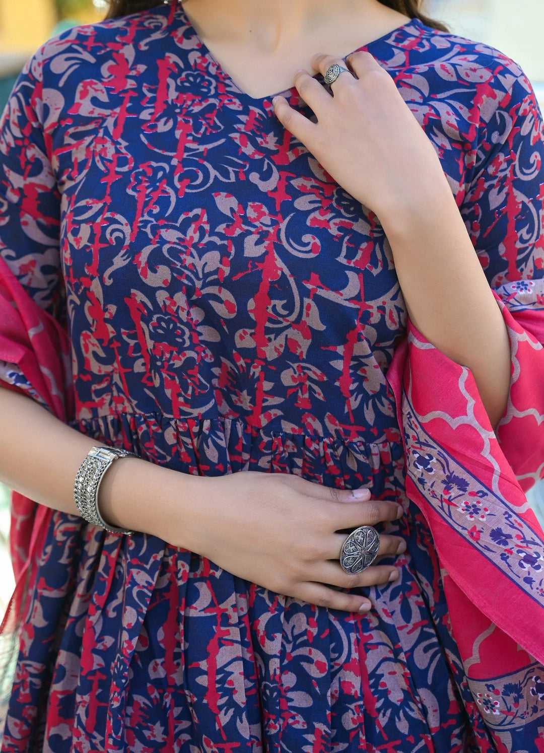 Women€™s Viscose Navy Blue Anarkali Kurta and Pant Set with Dupatta