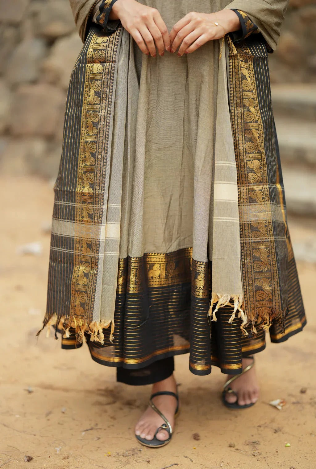 Kurti House -Black