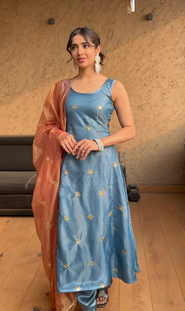 Matakkali Suit Set