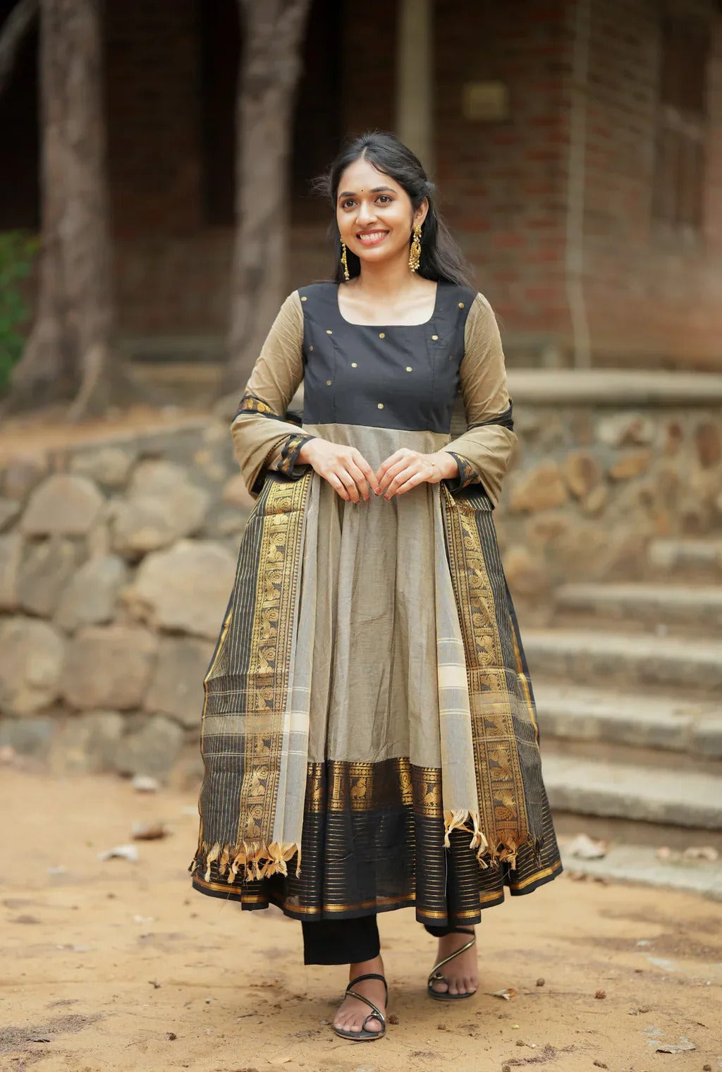 Kurti House -Black
