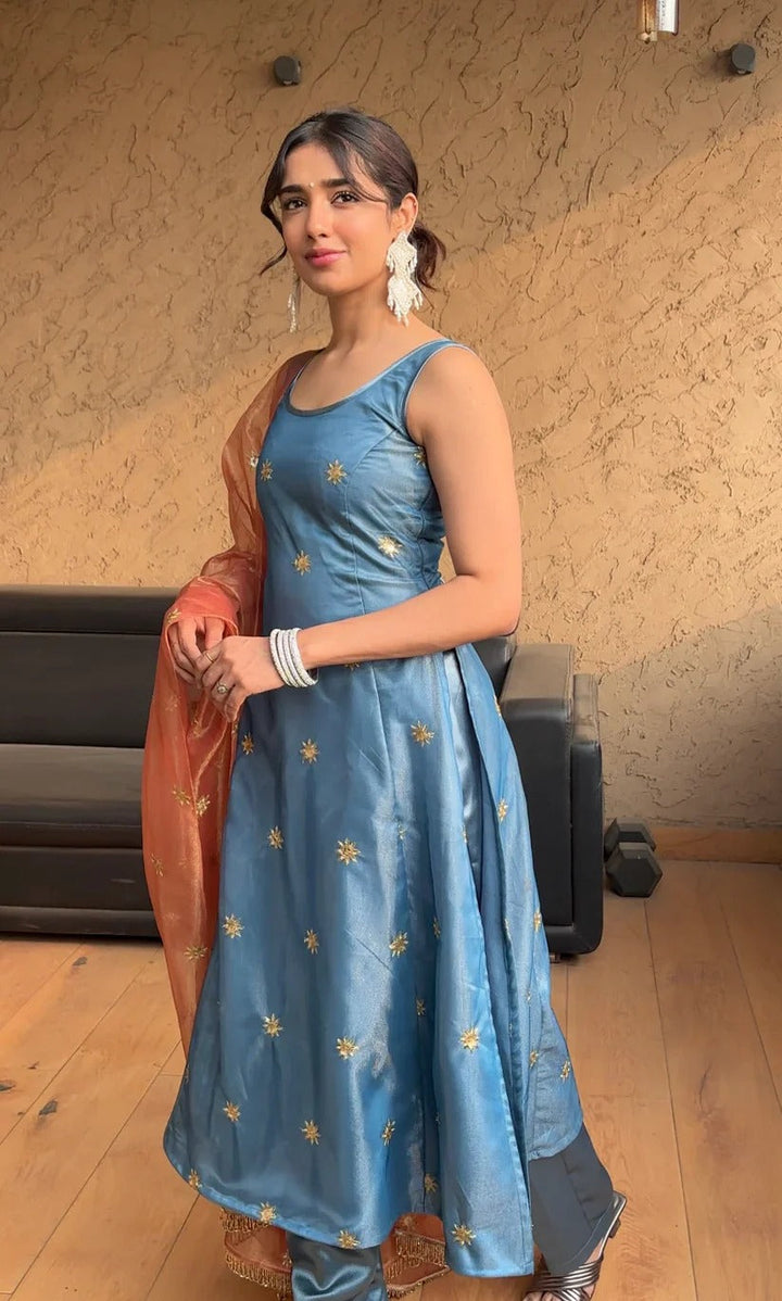 Matakkali Suit Set