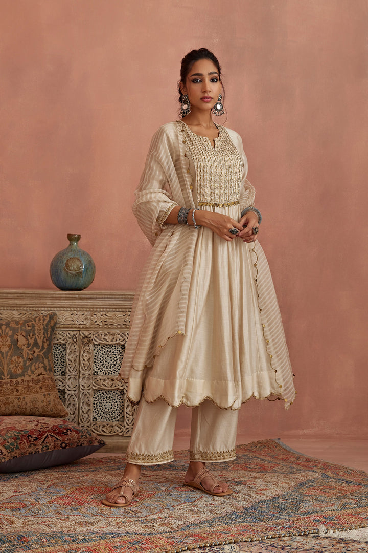 Designer Cotton white Color Printed Regular Wear Salwar kameez for girls