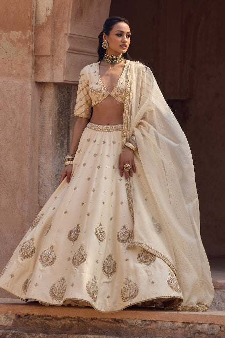 White Color Party Wear Latest Collection Lehenga choli Collection for bride