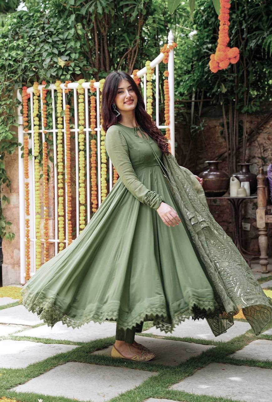 Designer Chicken Heavy Work South Silk Online Gown for girls