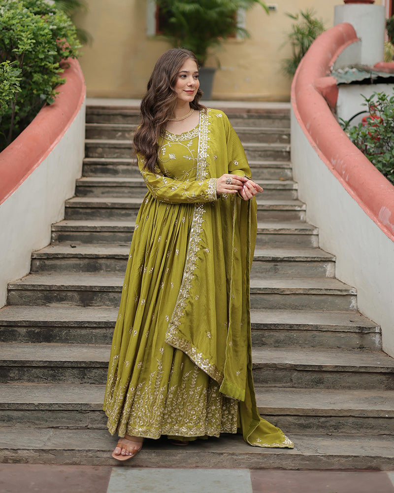 green Colored Occasional Wear Acttress Wear Three Piece