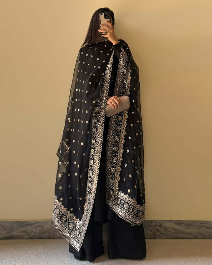 Adorning black Color Designer Heavy Demanded Kurti N Sarara
