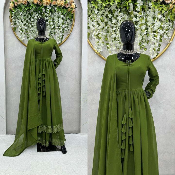 Alluring Designer Short Western gown for girls