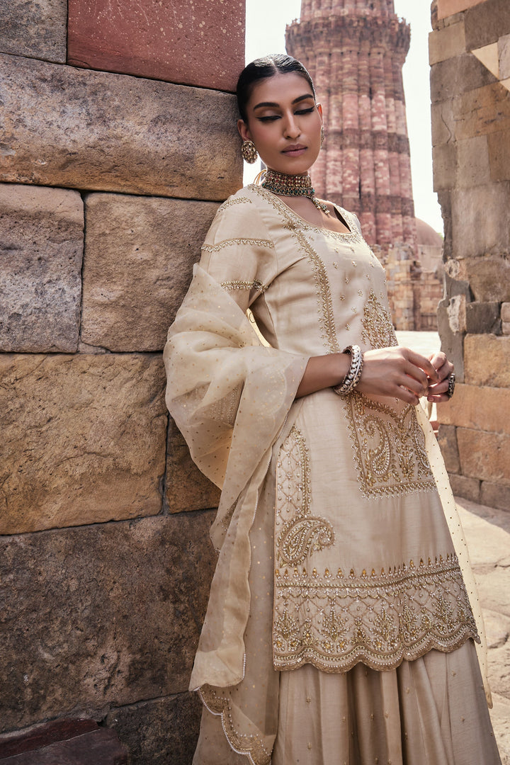 white Color Creative Designer Festival Heavy Salwar Kameez Desgins