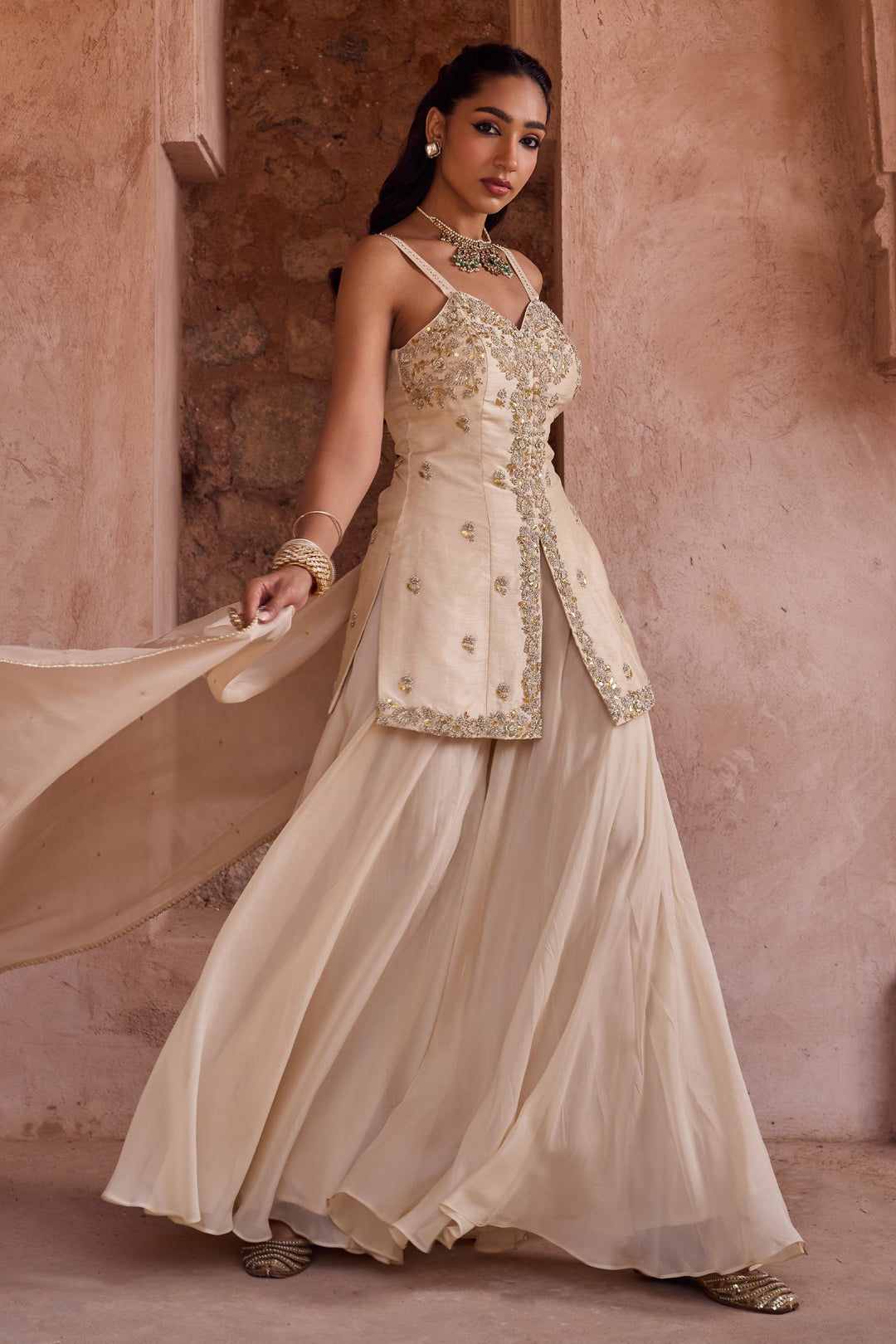 Velvet Mirror white color Salwar Suits Online